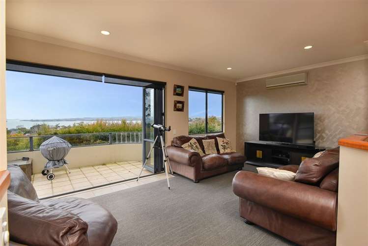 9b Beach Road Mellons Bay_5