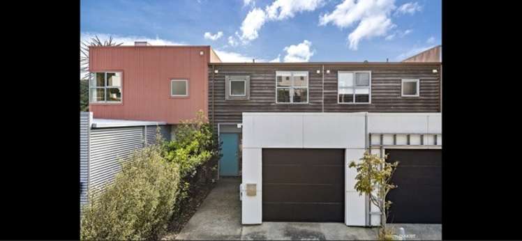 38 Saddleback Grove Karori_12