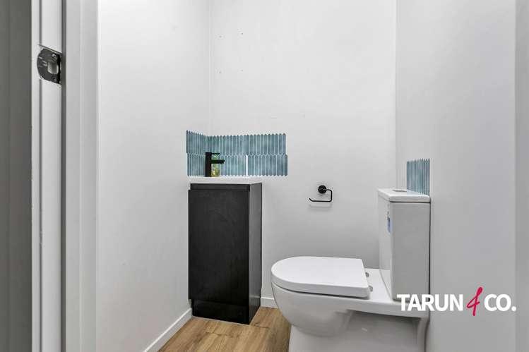 W10/15-31 Wellesley Street West City Centre_4