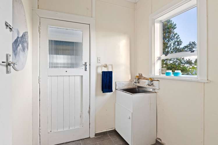 6 Vivian Street Inner Kaiti_15