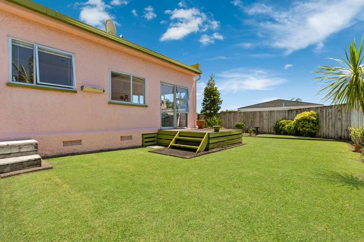 32 Kenderdine Road Papatoetoe_13