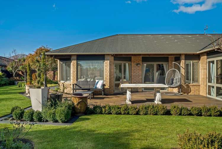 76 Fairway Drive Shirley_21