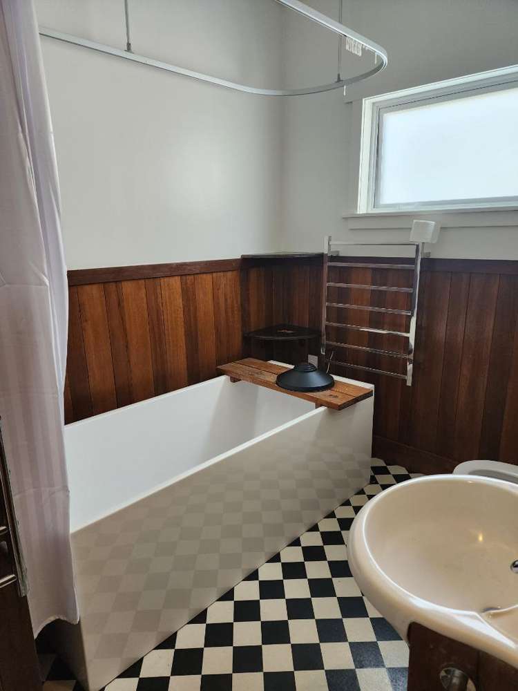 300 Courtenay Street Strandon_8