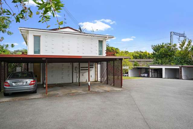 6/16 Knight Avenue Mount Albert_1