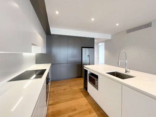 803/141 Pakenham Street West City Centre_4