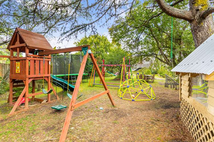 27 Birdwood Road Swanson_17