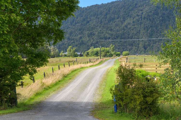 298 Cook Flat Road Fox Glacier_21