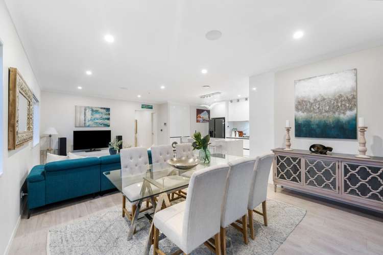 40 Koropa Road Flat Bush_11