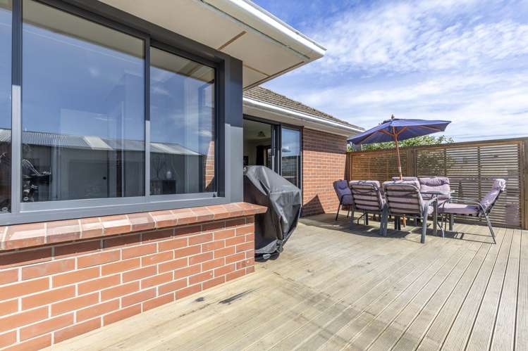 3 Anderson Place Gore Surrounds_12