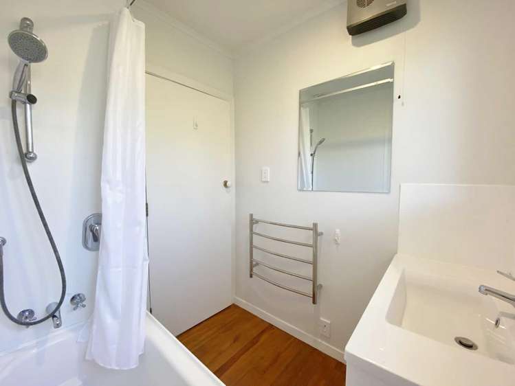 8 Rollesby Street Hoon Hay_12