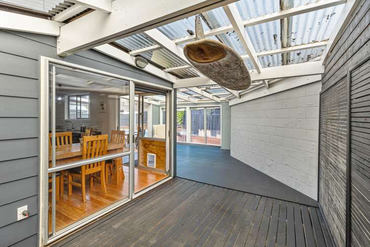 6 Coey Place Glen Eden_8