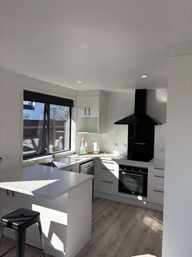 21 De Lautour Road 1052_1