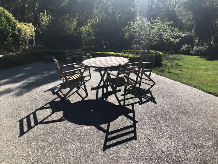 29 Newcombes Road Amberley_11