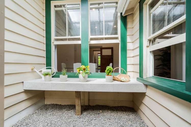 3 Memorial Drive Parahaki_14