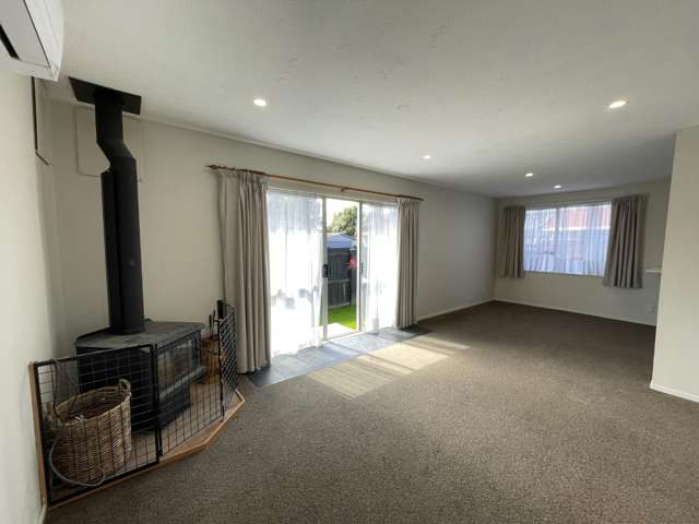62 Mackenzie Ave 1582_1