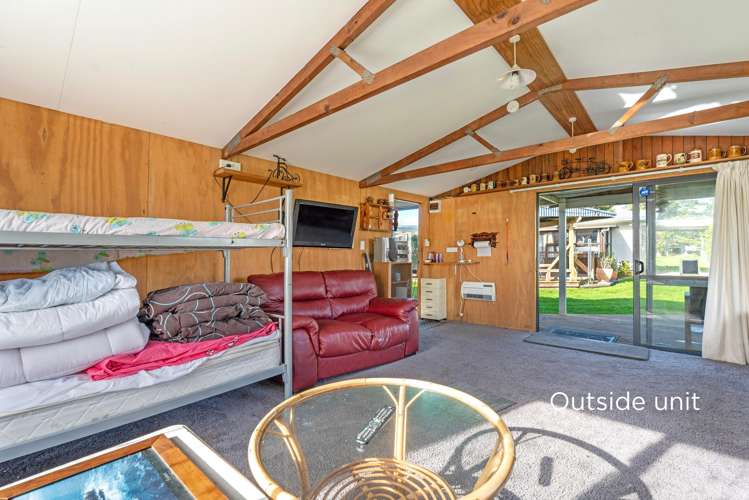 3 Banks Street Tolaga Bay_24
