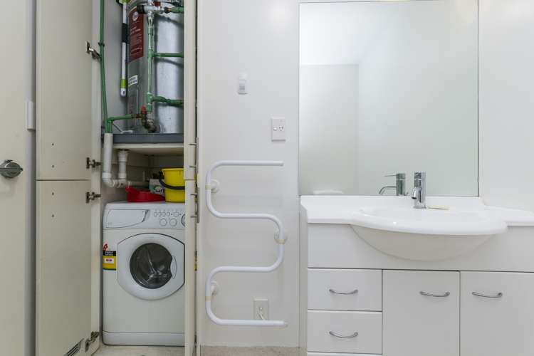 403/9 Gilmer Terrace Wellington Central_7