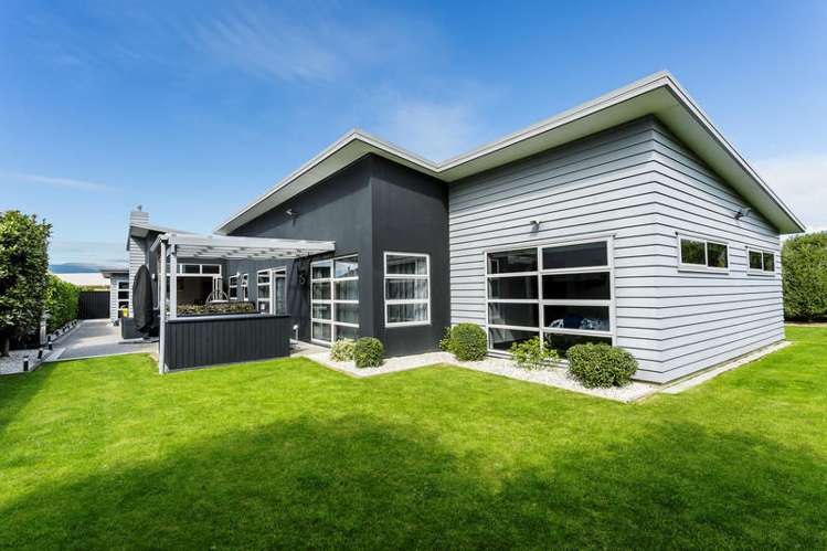 15 William James Close Mosgiel_16
