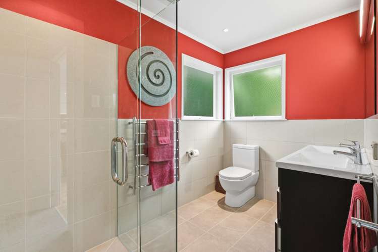 7 Barton Street East Blockhouse Bay_22