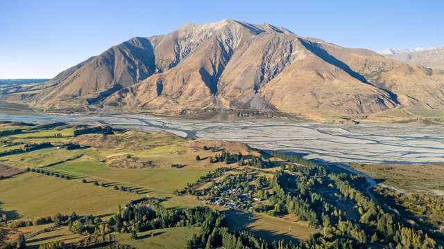 13 Hart Place Lake Coleridge_2