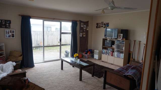 11 Colenso Place Otaki Beach_1