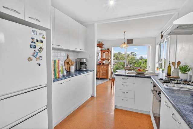 220 Glamorgan Drive Northcross_3