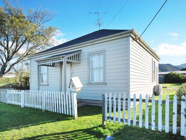 38 Daniell Street Featherston_0
