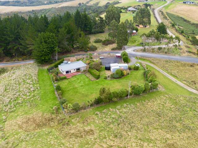 813 Finlayson Road Taieri Mouth_1