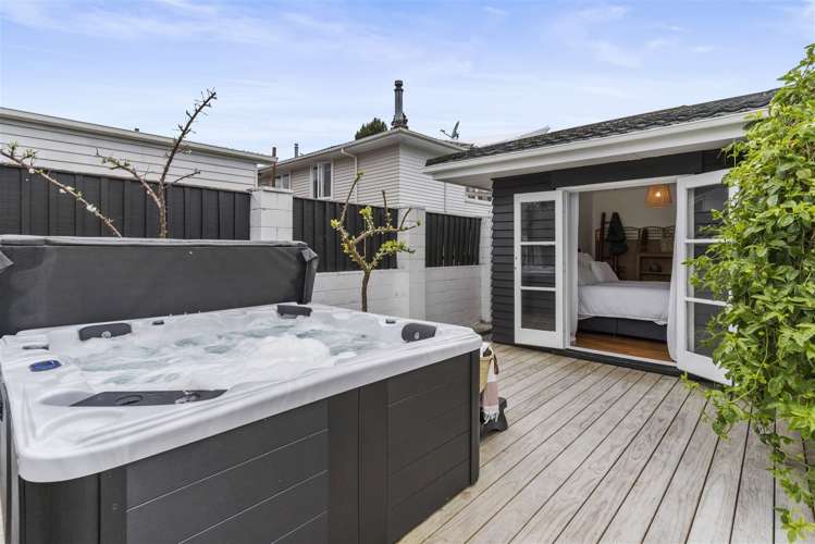 7 Hughes Terrace Te Atatu Peninsula_15