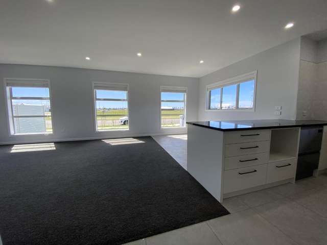27 Wai Whatu Street 2106_2