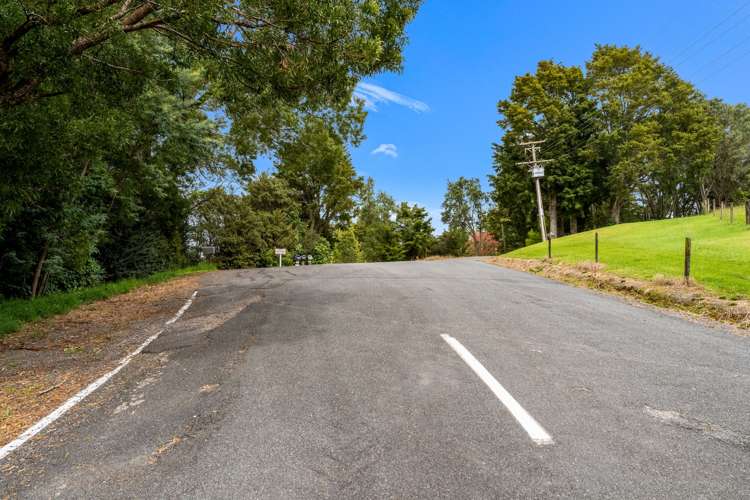 240 Pukeatua Road Maungatapere_16