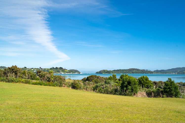 22/2958 State Highway 10 Paewhenua Island_9