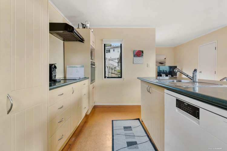 2/38 Kestrel Heights Arkles Bay_1