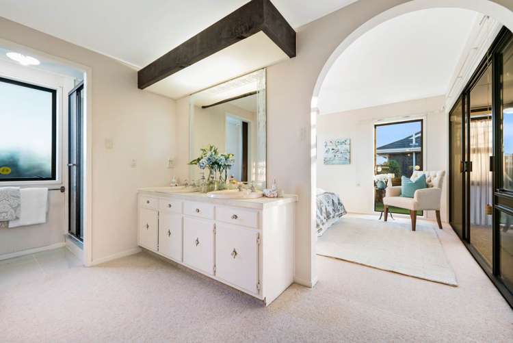 16 Saint Simon Place Botany Downs_14