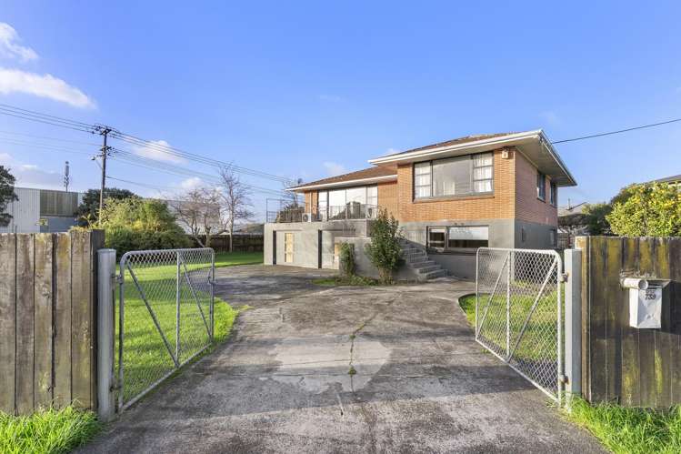 739 Te Atatu Road_0