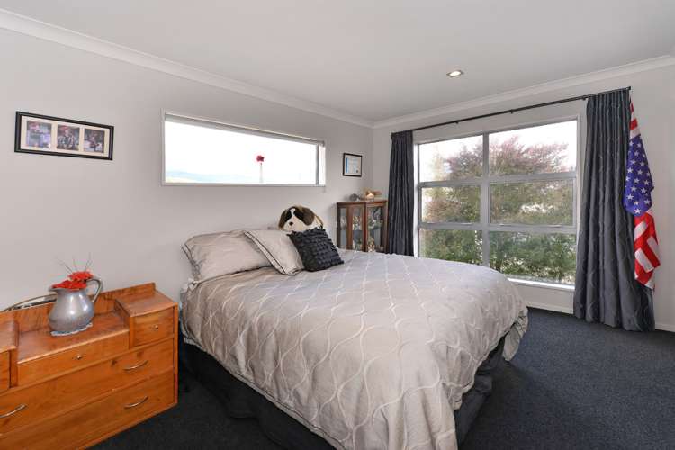 372 Princes Drive Britannia Heights_23