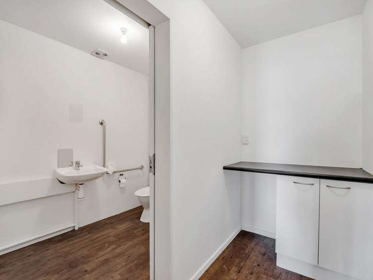 2/8 Homersham Place Burnside_5