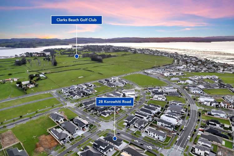 28 Korowhiti Road Clarks Beach_32