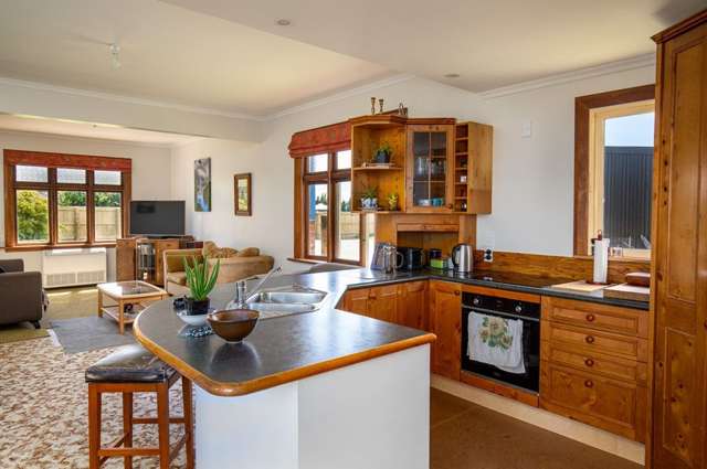 17 White Road Omakau_3