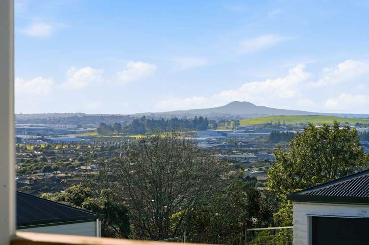 86 Joseph Street Flat Bush_23