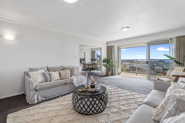 10 Hazel Terrace Otumoetai_3