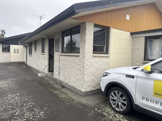 2/260 Moore Street Ashburton_3