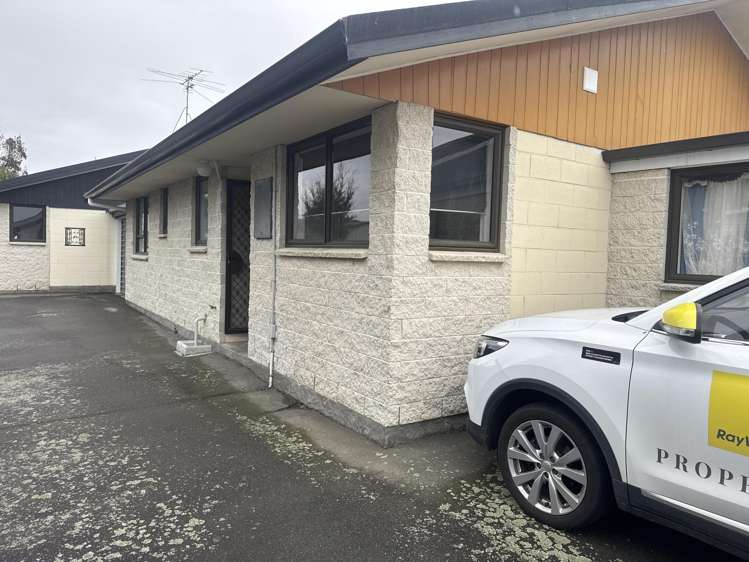 2/260 Moore Street Ashburton_3