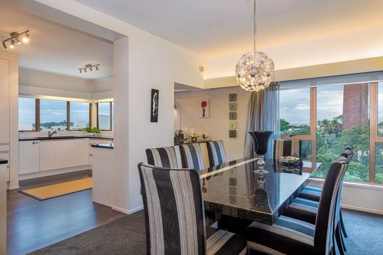 4b/6 The Promenade Takapuna_10