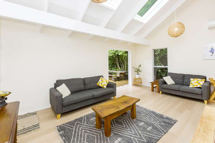 23a Heretaunga Square Silverstream_10