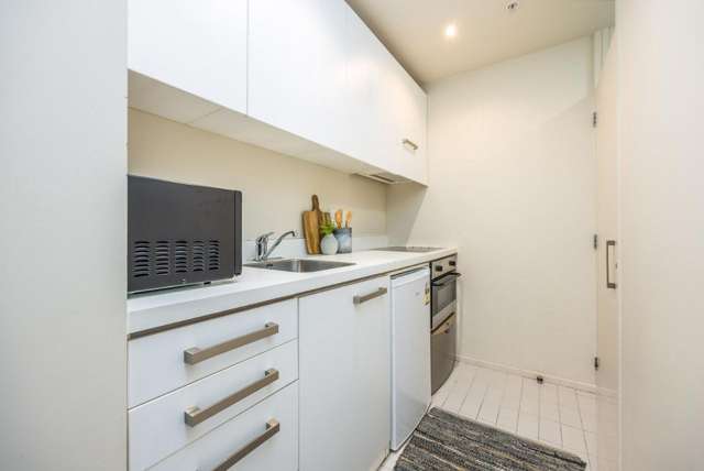 1112/10 Waterloo Quadrant Auckland Central_4