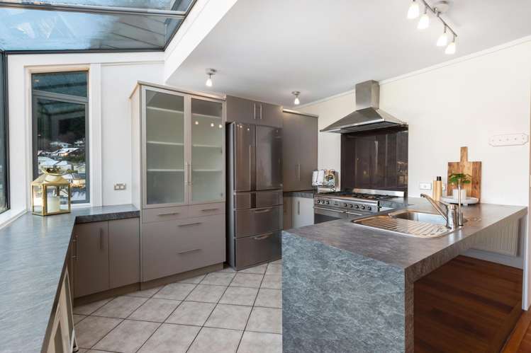 214 Fernhill Road Fernhill/Sunshine Bay_9