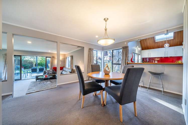 9 Johnswood Grove Clouston Park_15