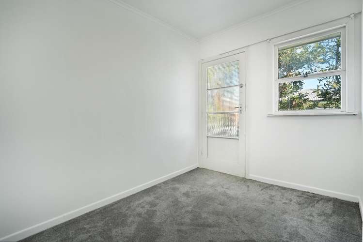 702E Park Road South Akina_8