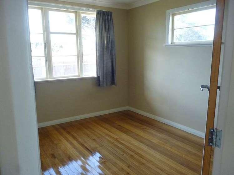 64 Avenue Road 1206_3